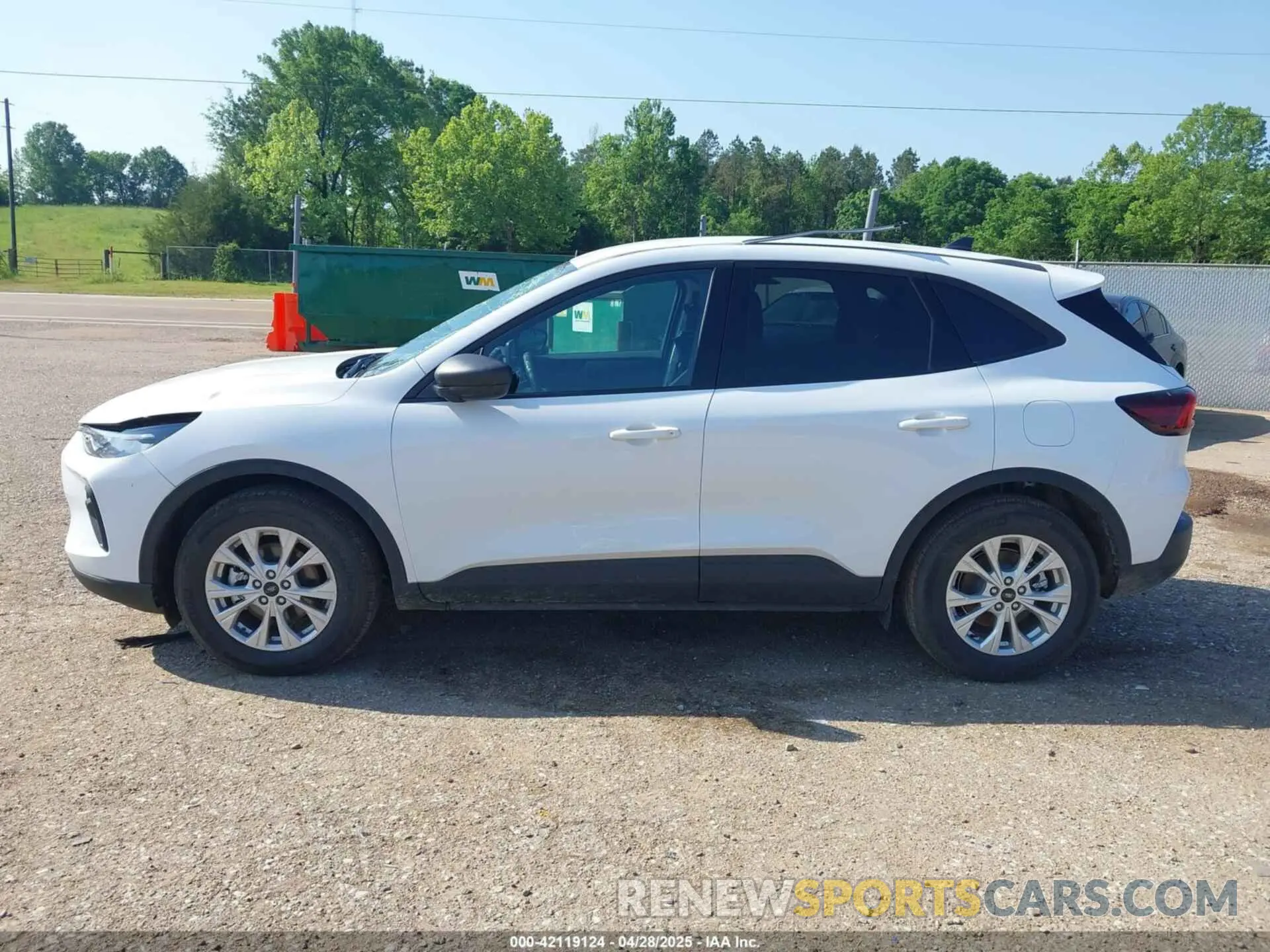14 Photograph of a damaged car 1FMCU0GN7SUA37654 FORD ESCAPE 2025