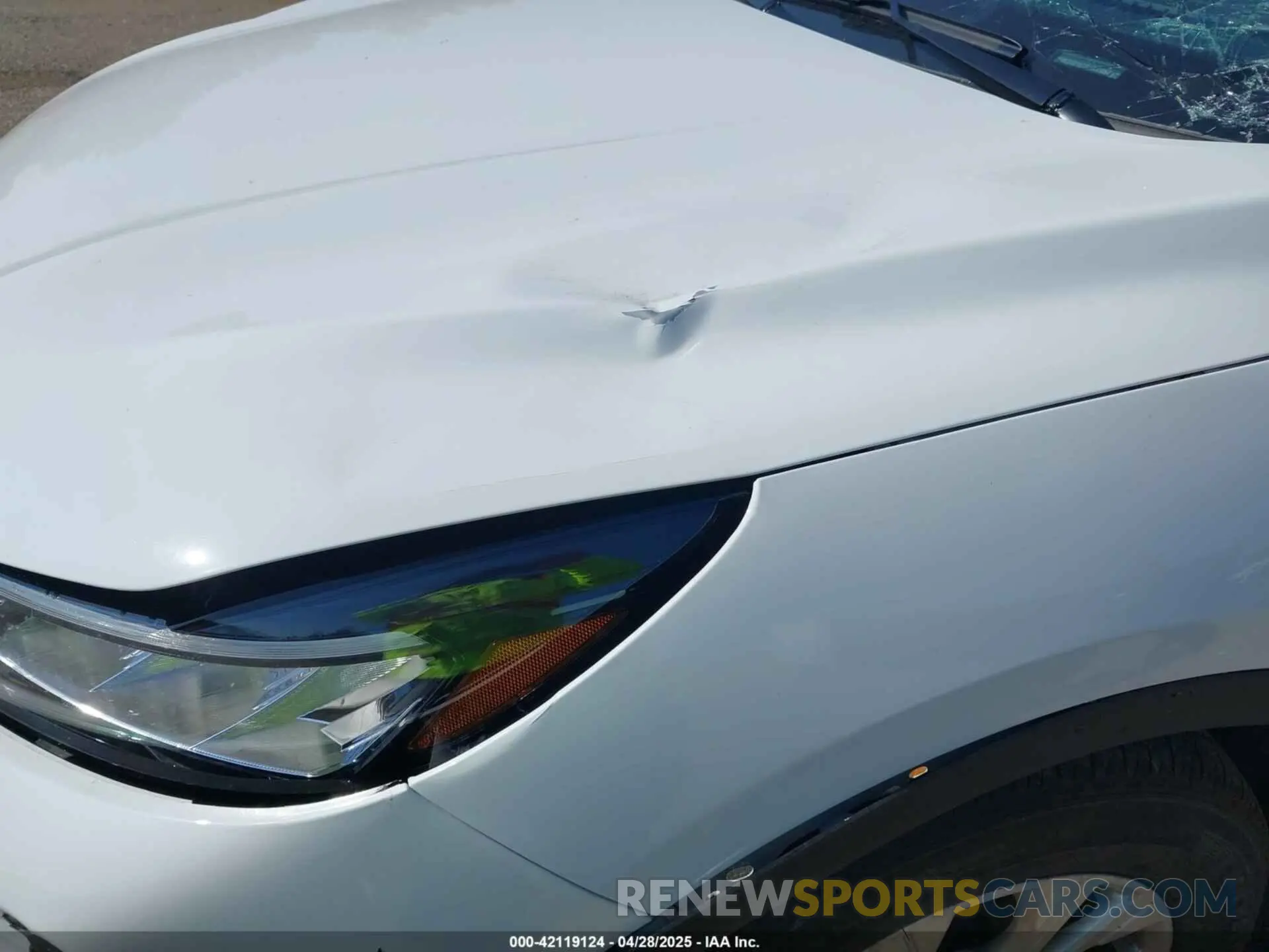 18 Photograph of a damaged car 1FMCU0GN7SUA37654 FORD ESCAPE 2025