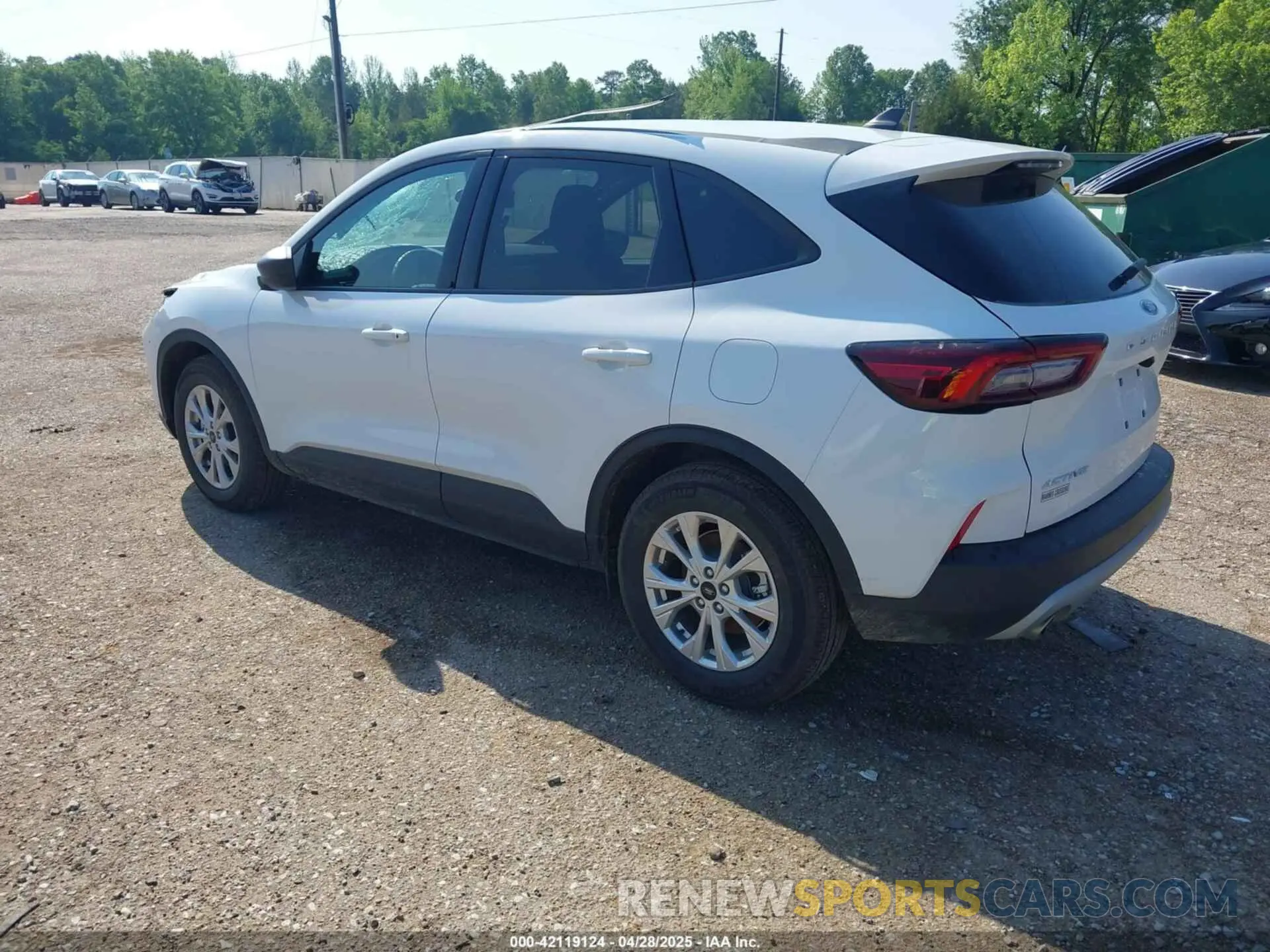 3 Photograph of a damaged car 1FMCU0GN7SUA37654 FORD ESCAPE 2025