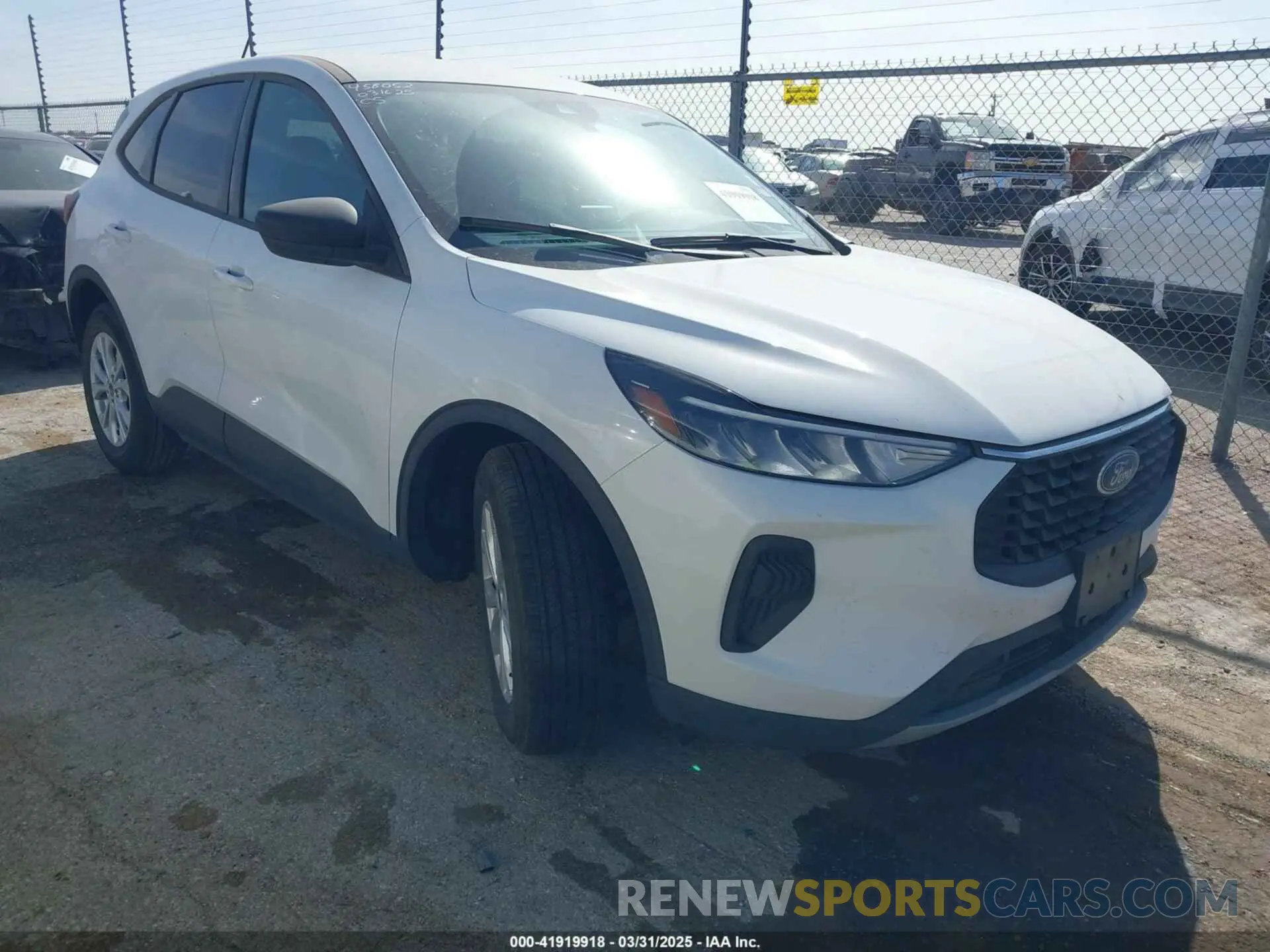 1 Photograph of a damaged car 1FMCU0GN7SUA42806 FORD ESCAPE 2025