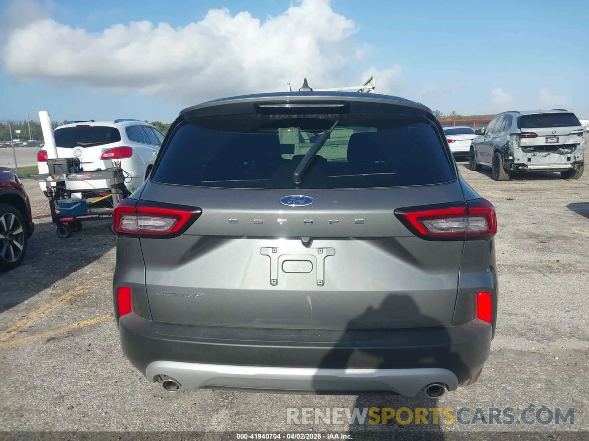 16 Photograph of a damaged car 1FMCU0GN8SUA16537 FORD ESCAPE 2025