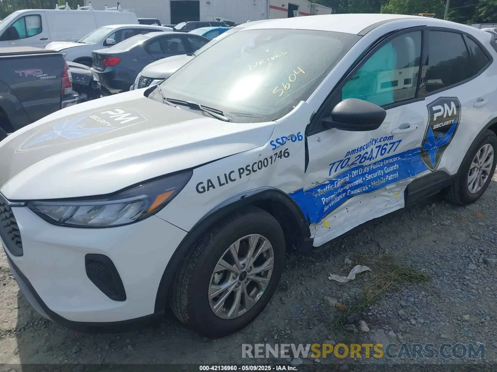14 Photograph of a damaged car 1FMCU0GNXSUA45604 FORD ESCAPE 2025