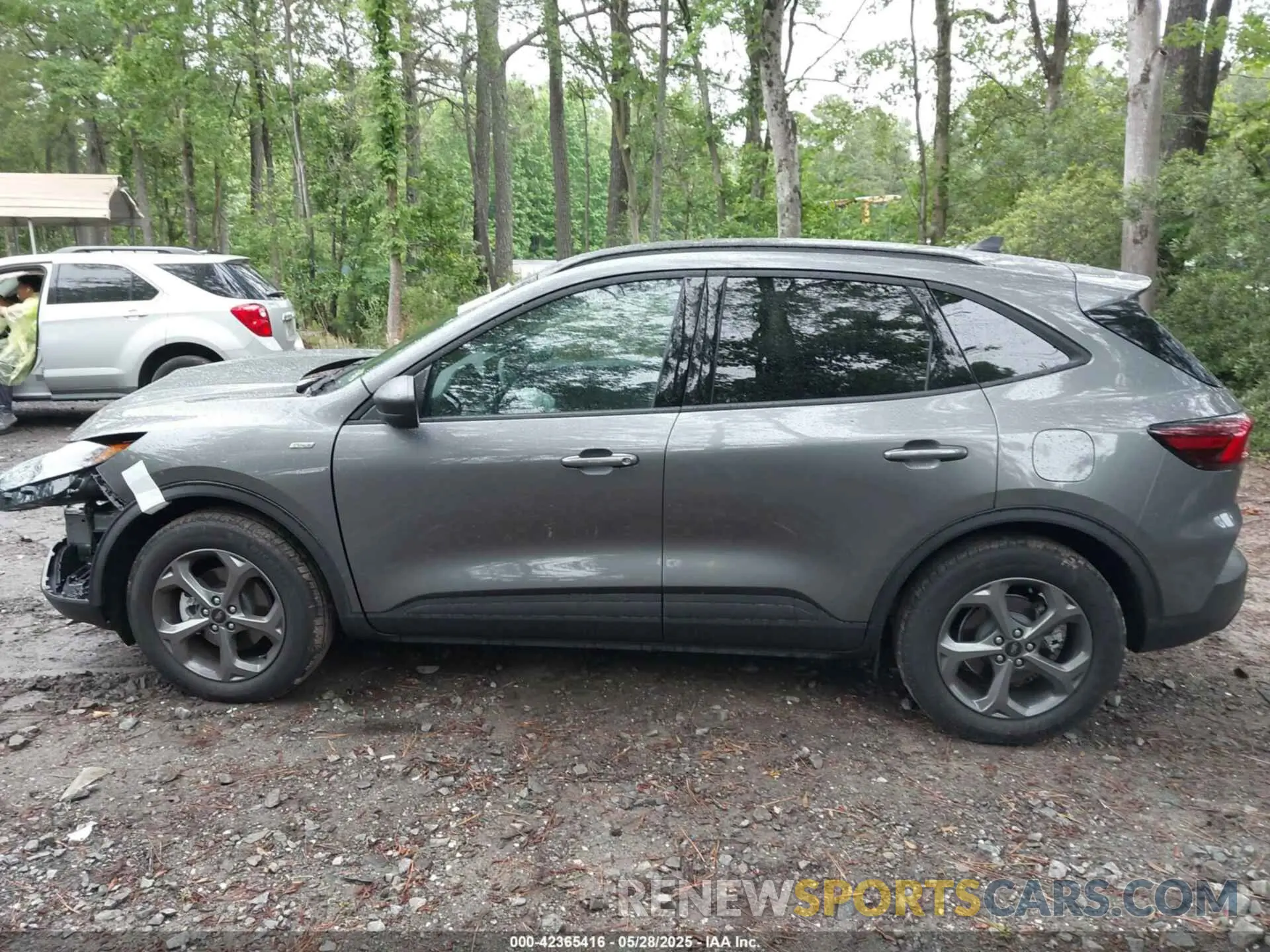 14 Photograph of a damaged car 1FMCU0MN1SUA53479 FORD ESCAPE 2025