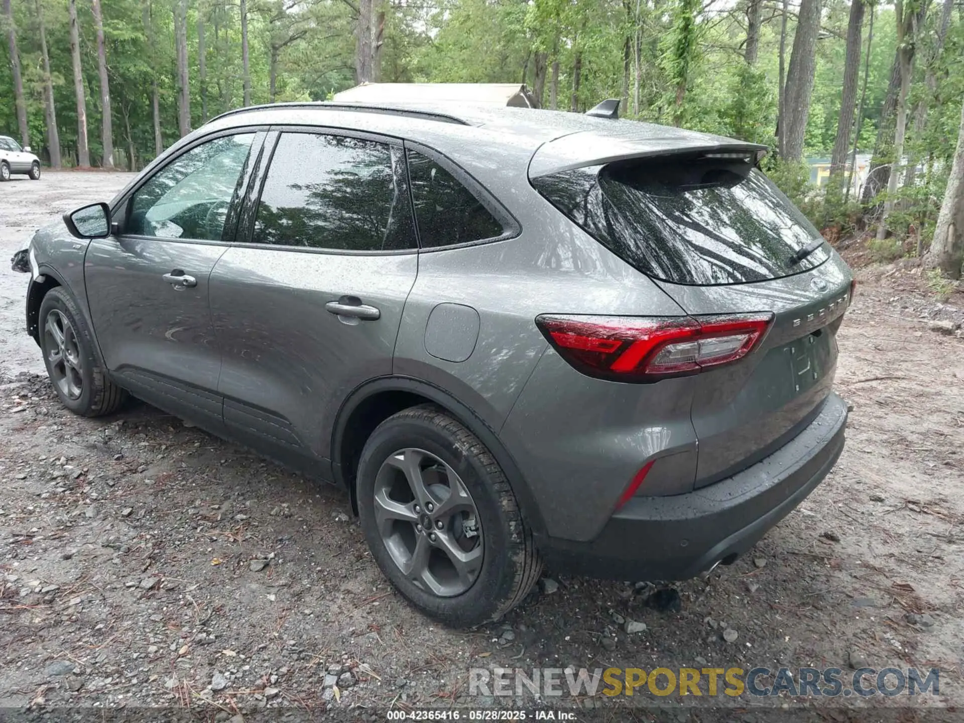 3 Photograph of a damaged car 1FMCU0MN1SUA53479 FORD ESCAPE 2025