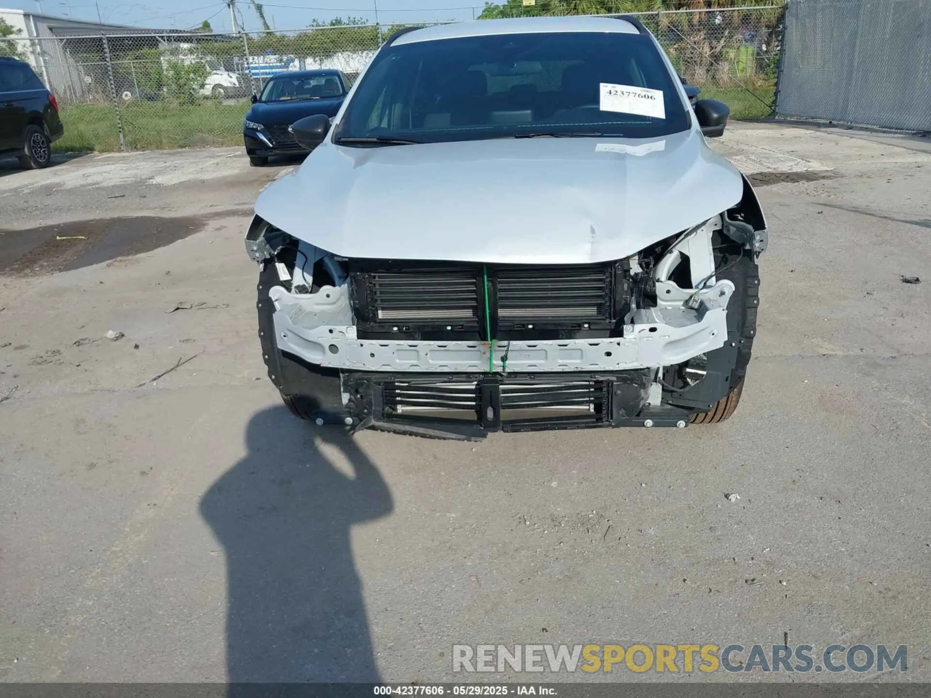 6 Photograph of a damaged car 1FMCU0MN1SUA57032 FORD ESCAPE 2025