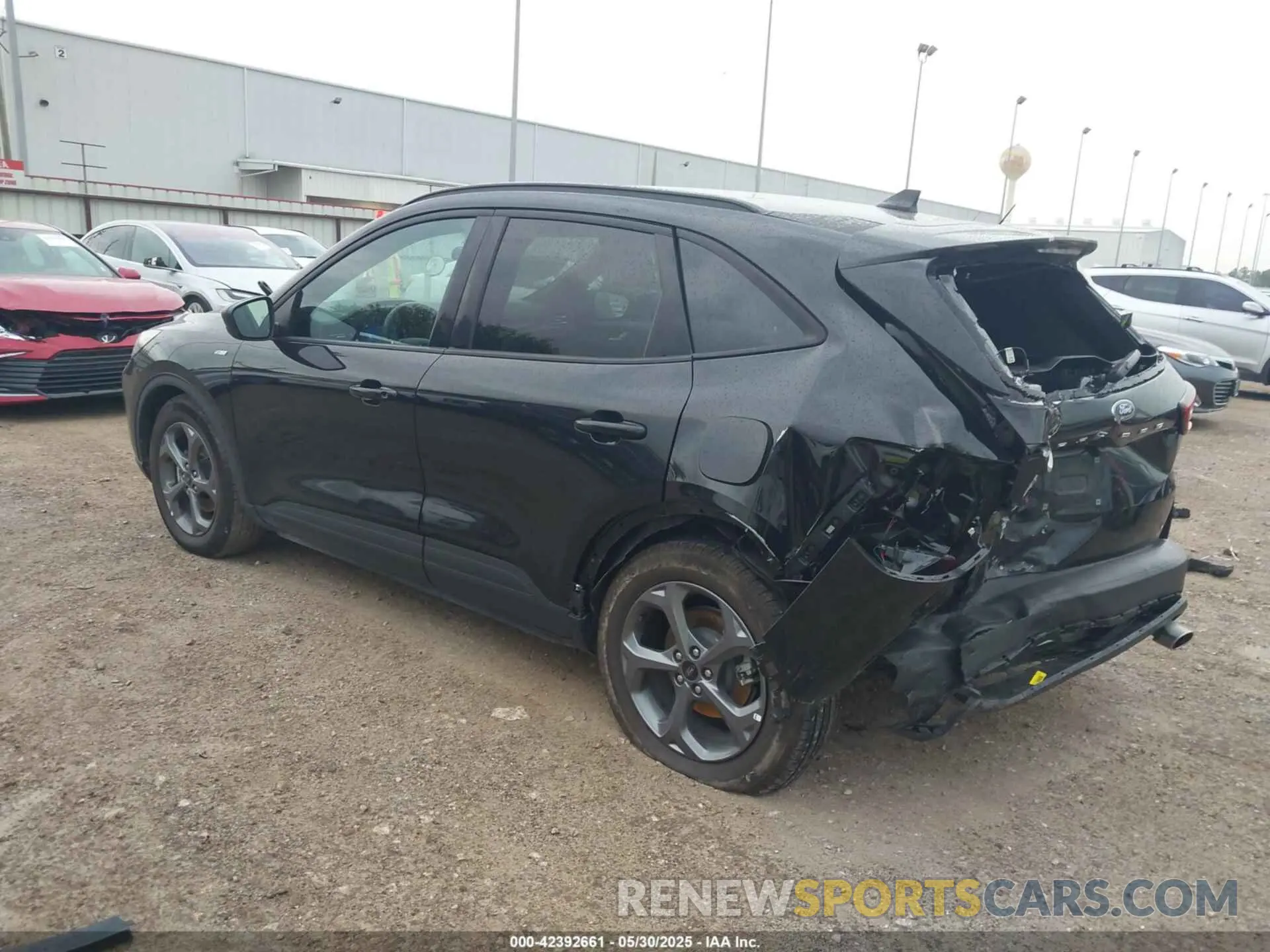 3 Photograph of a damaged car 1FMCU0MN2SUA09328 FORD ESCAPE 2025