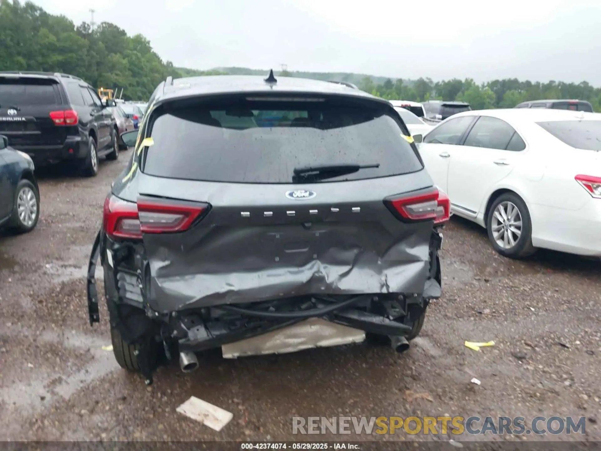6 Photograph of a damaged car 1FMCU0MN3SUA09631 FORD ESCAPE 2025