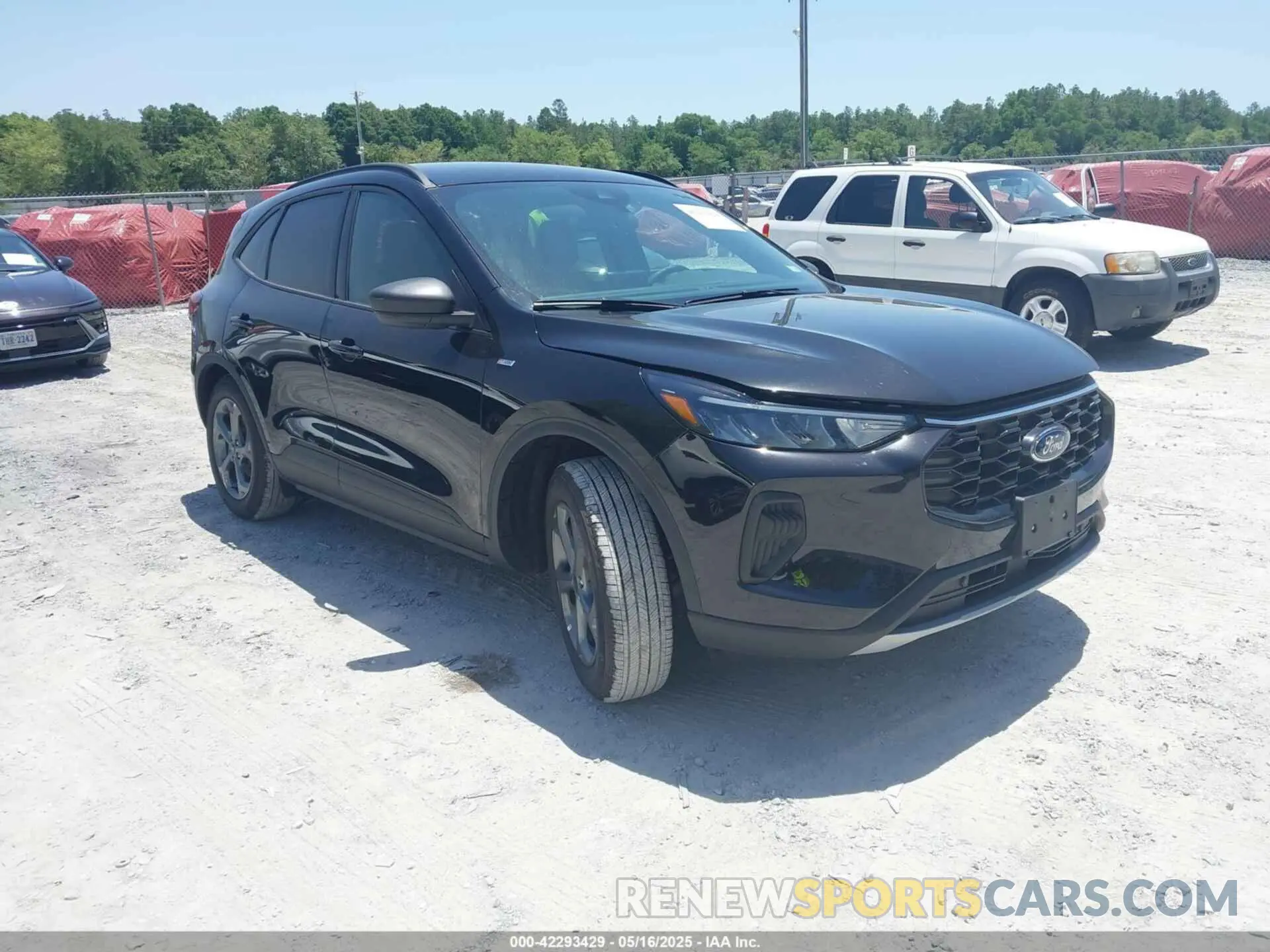 1 Photograph of a damaged car 1FMCU0MN3SUA41592 FORD ESCAPE 2025