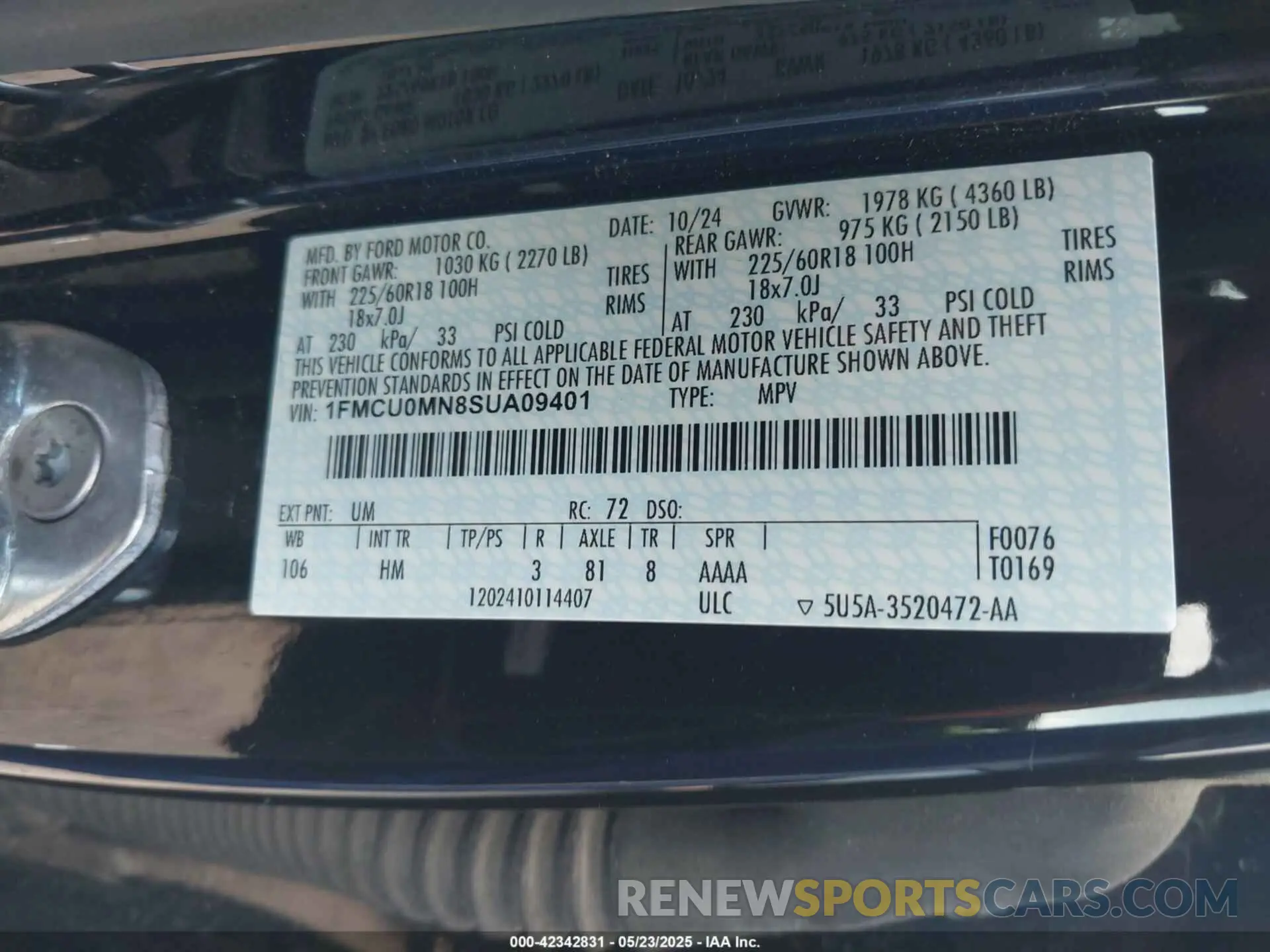 9 Photograph of a damaged car 1FMCU0MN8SUA09401 FORD ESCAPE 2025