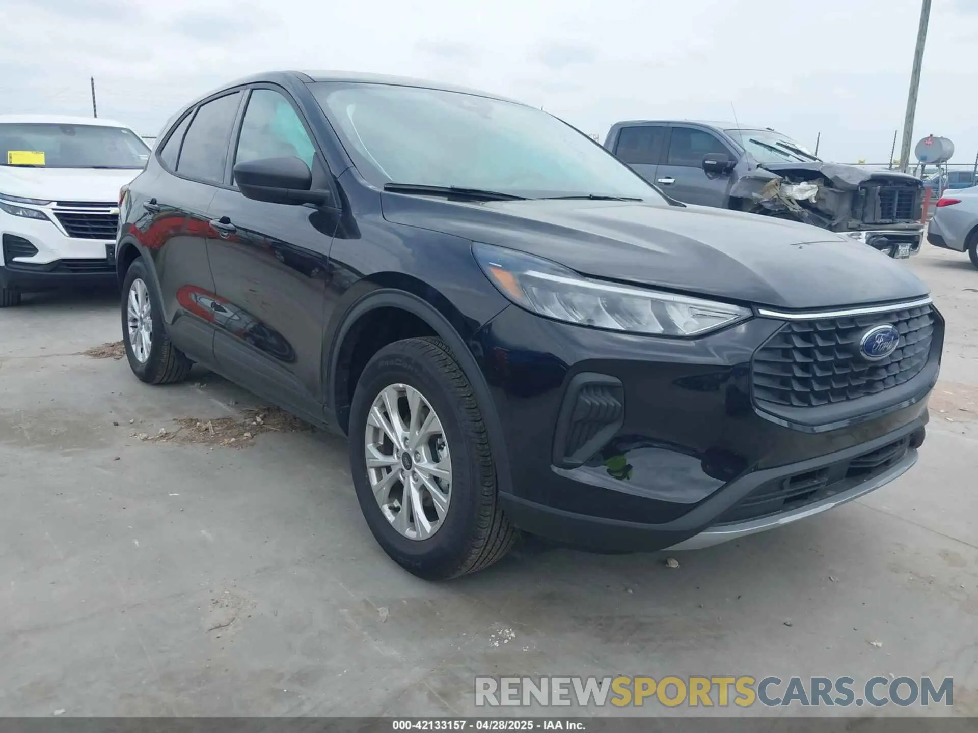 1 Photograph of a damaged car 1FMCU9GN0SUA43610 FORD ESCAPE 2025