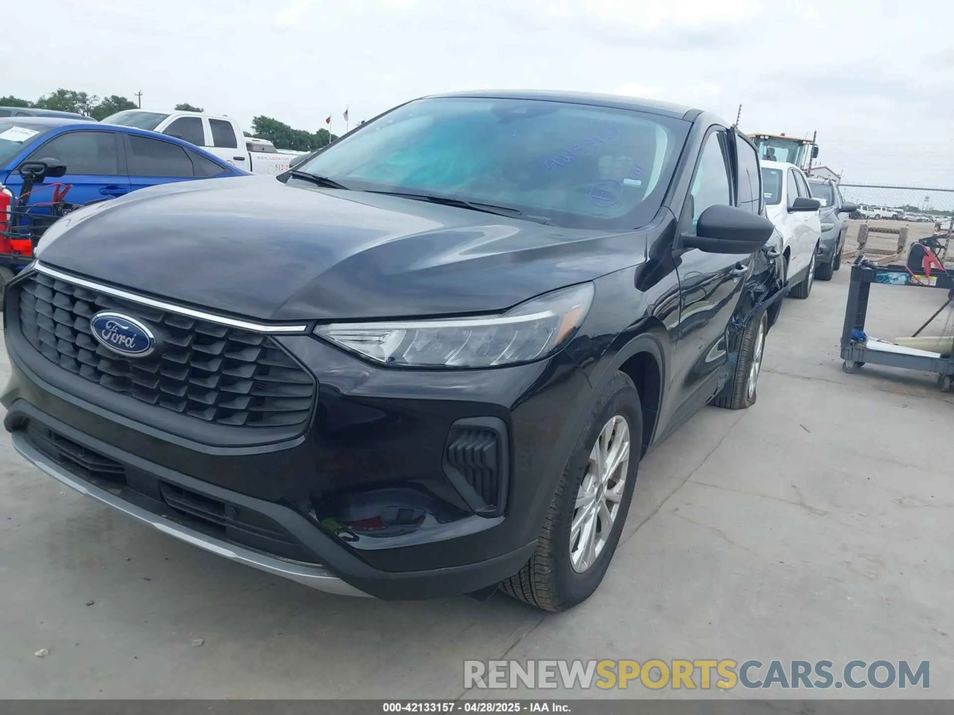 2 Photograph of a damaged car 1FMCU9GN0SUA43610 FORD ESCAPE 2025