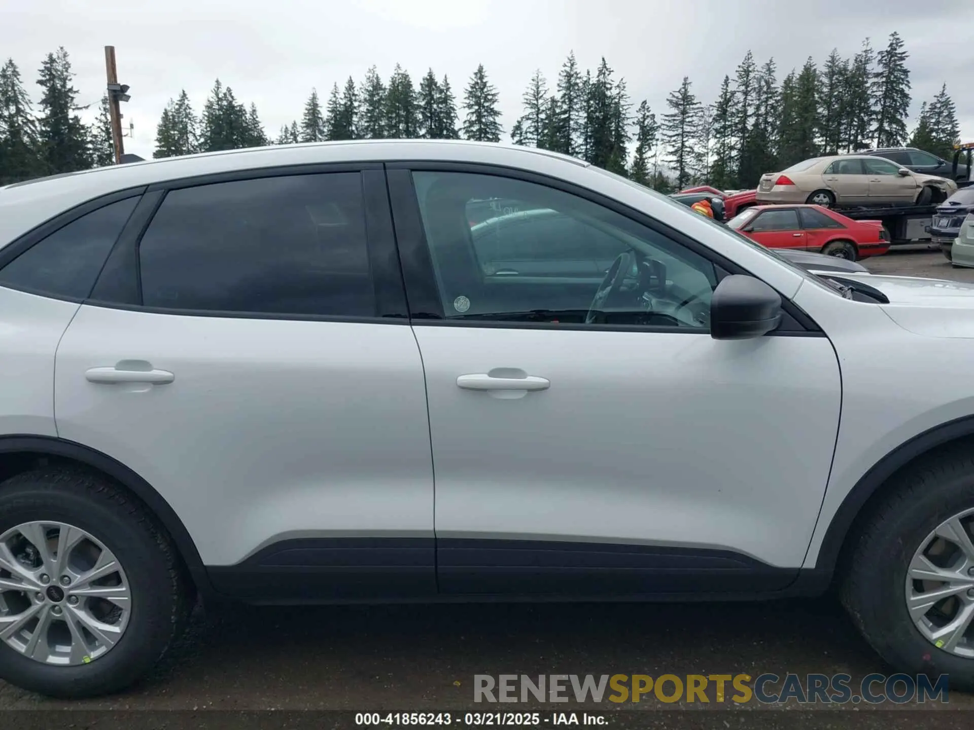 13 Photograph of a damaged car 1FMCU9GN2SUA84546 FORD ESCAPE 2025