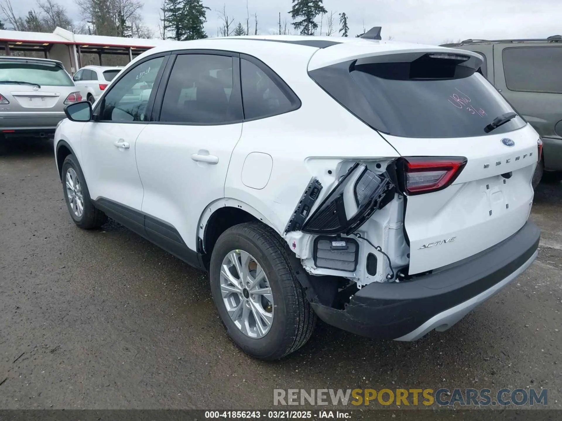 3 Photograph of a damaged car 1FMCU9GN2SUA84546 FORD ESCAPE 2025
