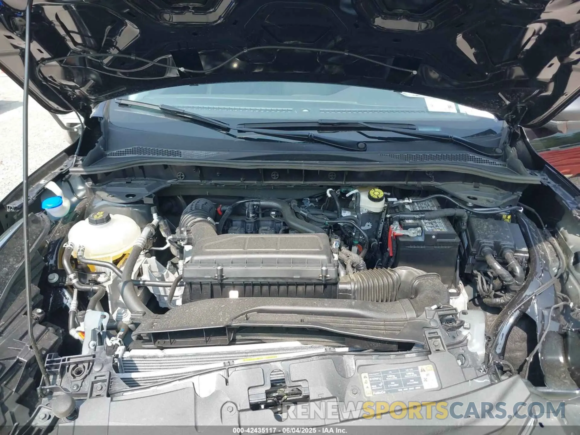 10 Photograph of a damaged car 1FMCU9GN3SUA59073 FORD ESCAPE 2025