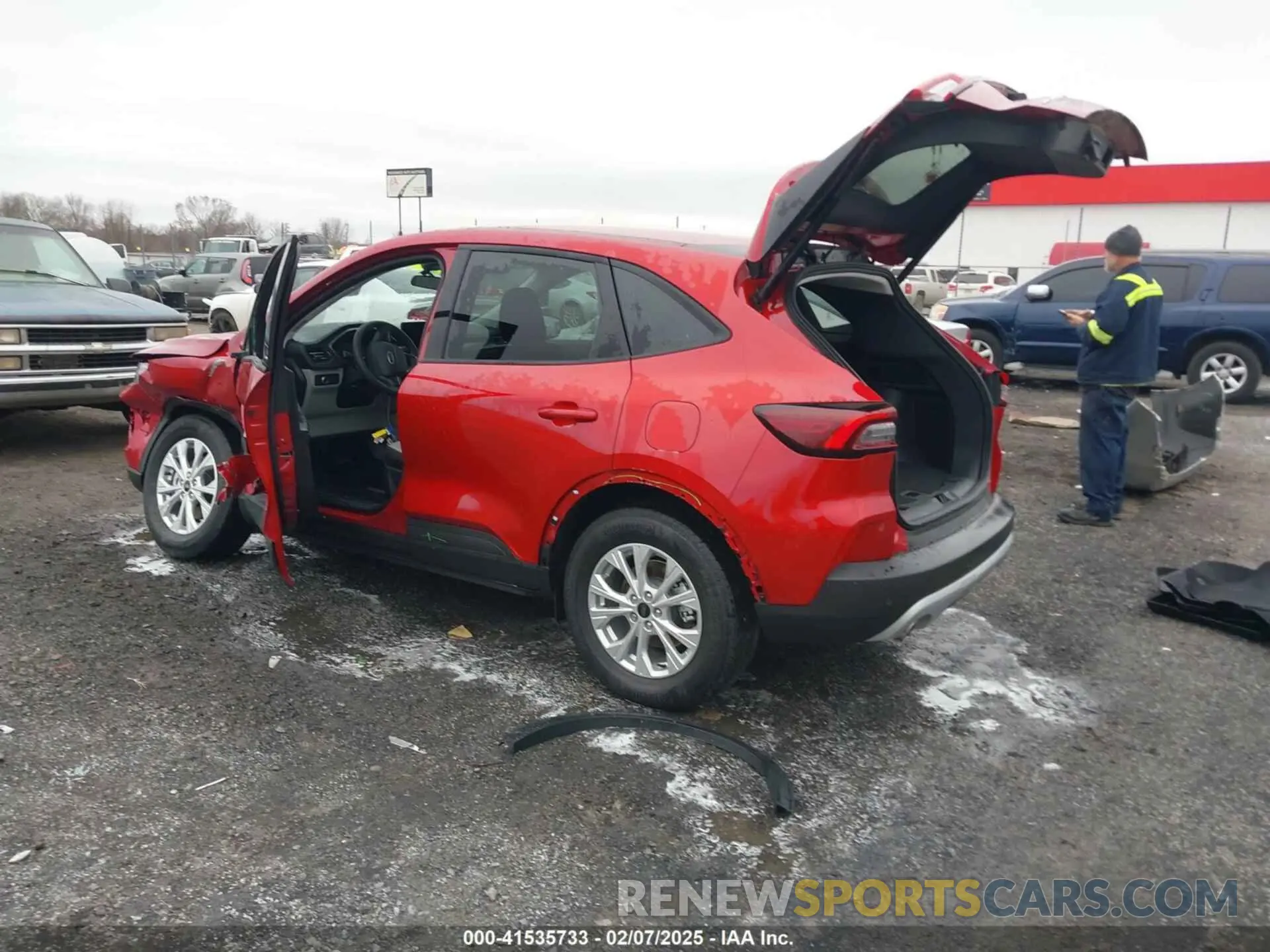 3 Photograph of a damaged car 1FMCU9GN4SUA30309 FORD ESCAPE 2025