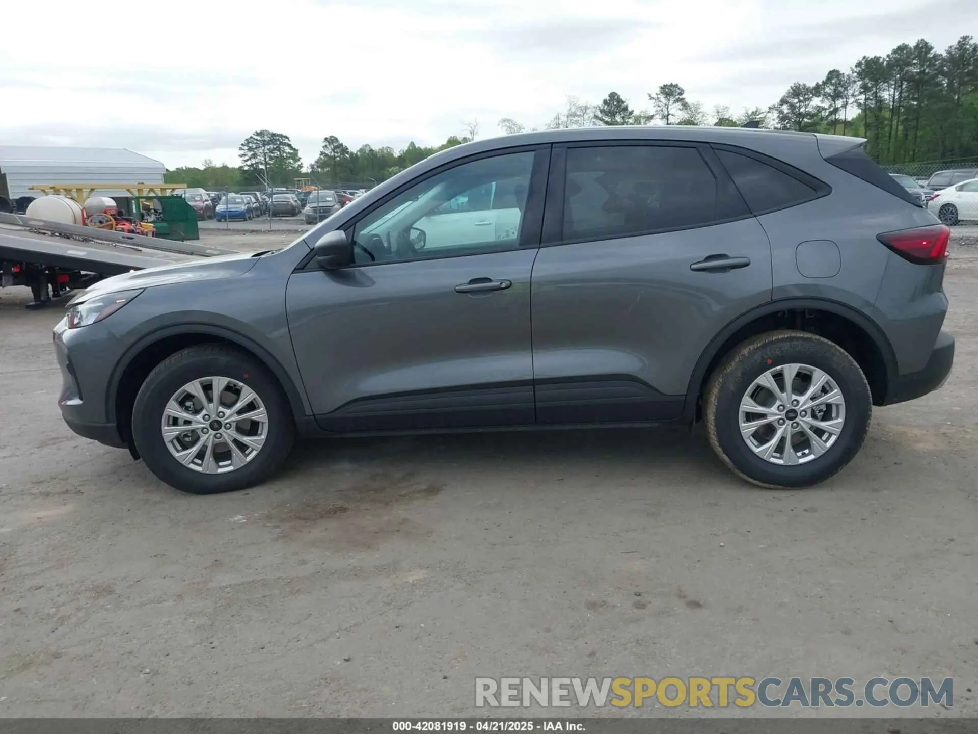 14 Photograph of a damaged car 1FMCU9GN7SUA59805 FORD ESCAPE 2025