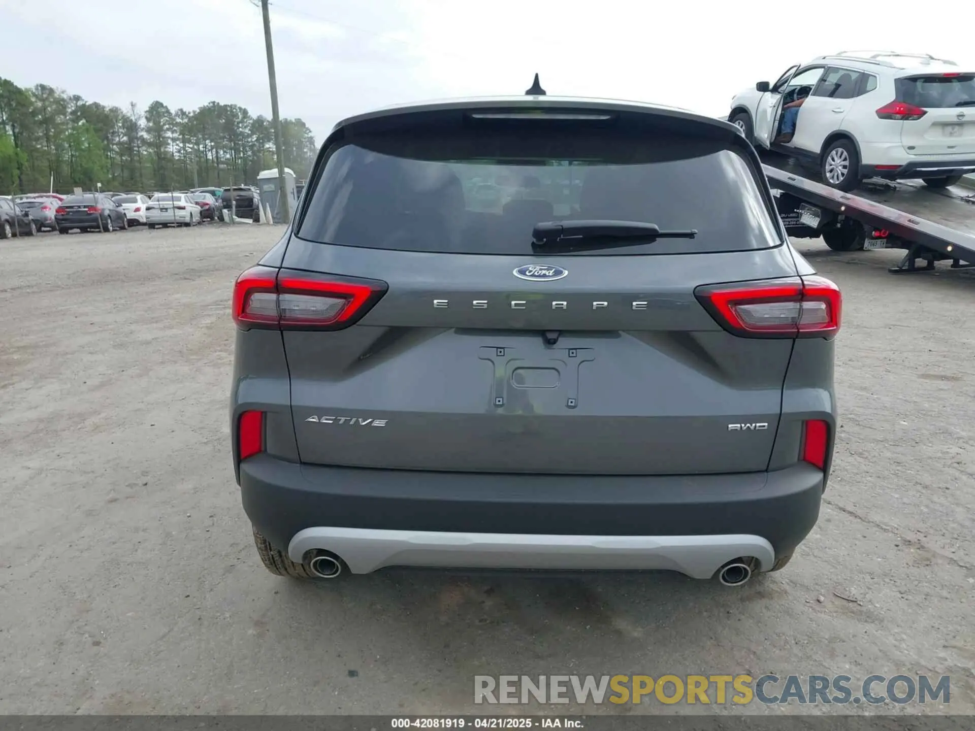16 Photograph of a damaged car 1FMCU9GN7SUA59805 FORD ESCAPE 2025