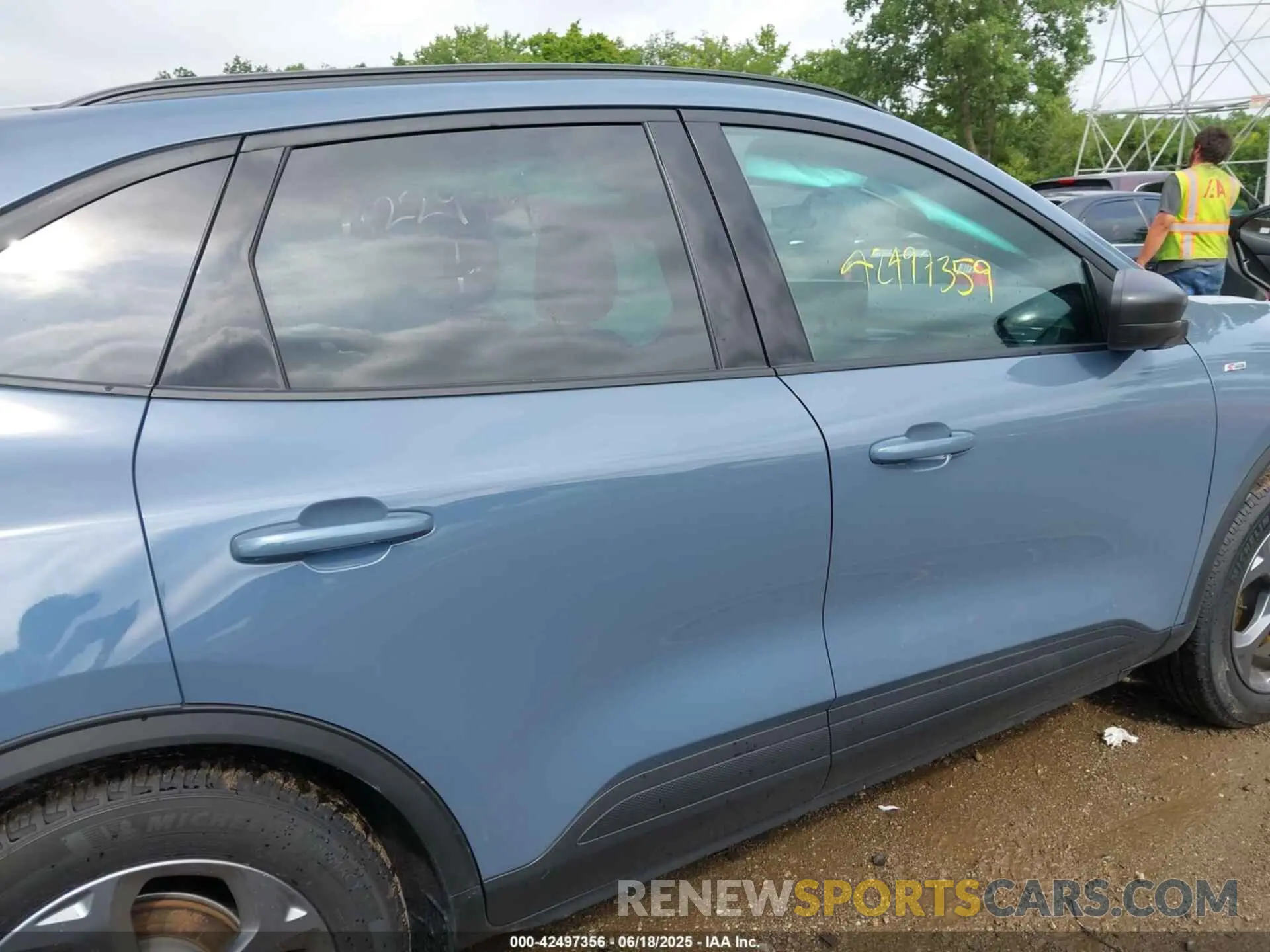 13 Photograph of a damaged car 1FMCU9MN4SUA22974 FORD ESCAPE 2025
