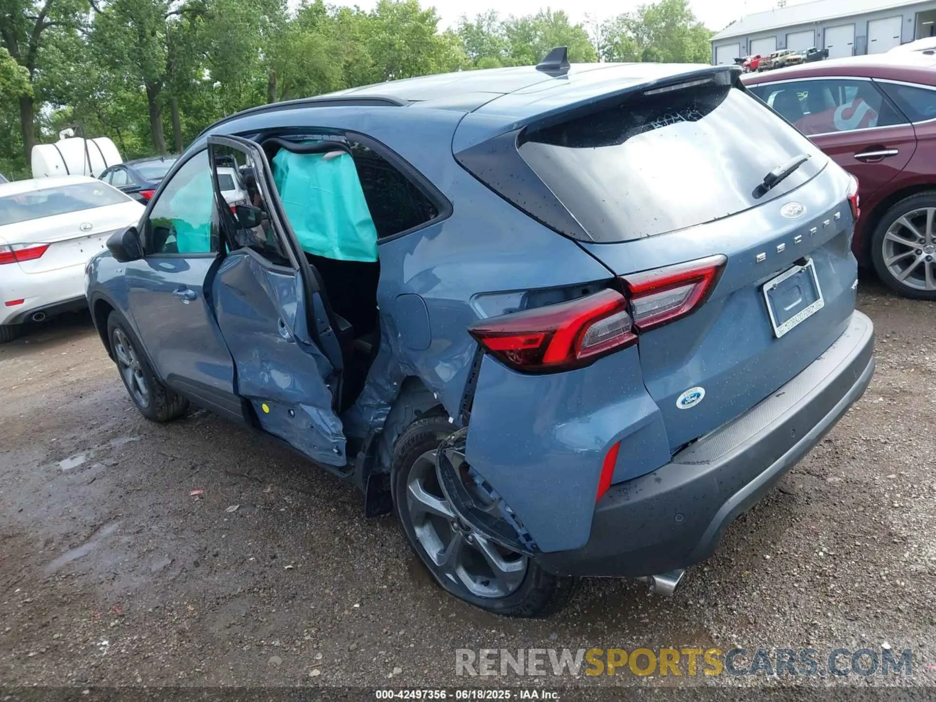 3 Photograph of a damaged car 1FMCU9MN4SUA22974 FORD ESCAPE 2025
