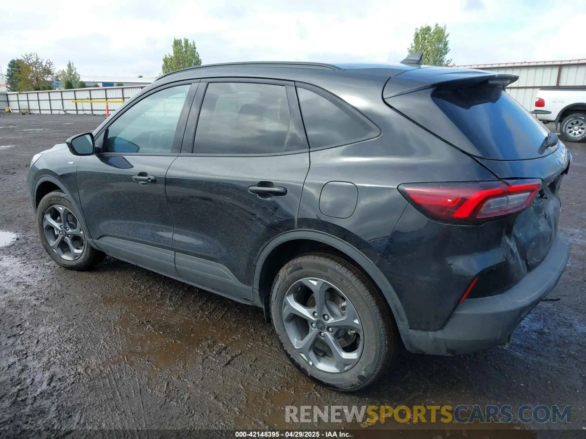 3 Photograph of a damaged car 1FMCU9NA5SUA44347 FORD ESCAPE 2025