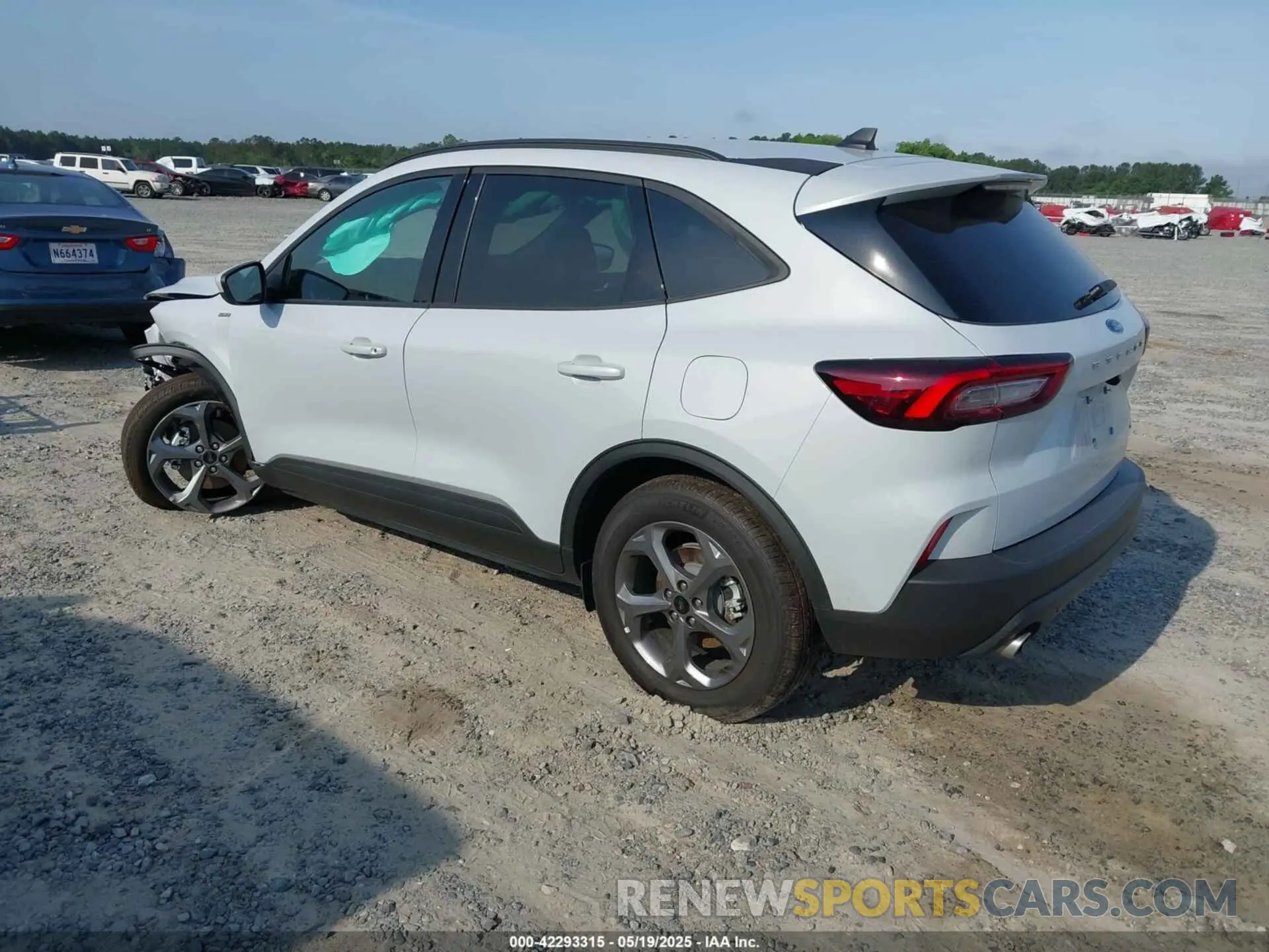 3 Photograph of a damaged car 1FMCU9NA6SUA73971 FORD ESCAPE 2025