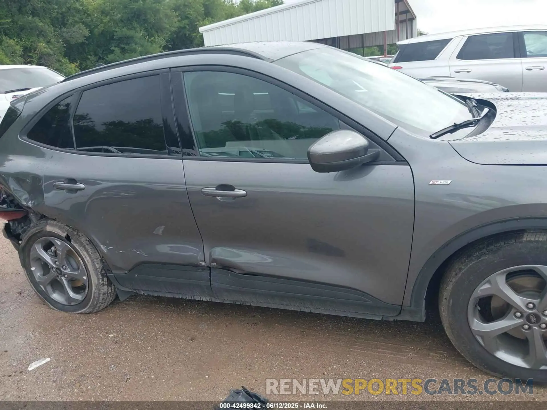 13 Photograph of a damaged car 1FMCU9NA9SUA41595 FORD ESCAPE 2025