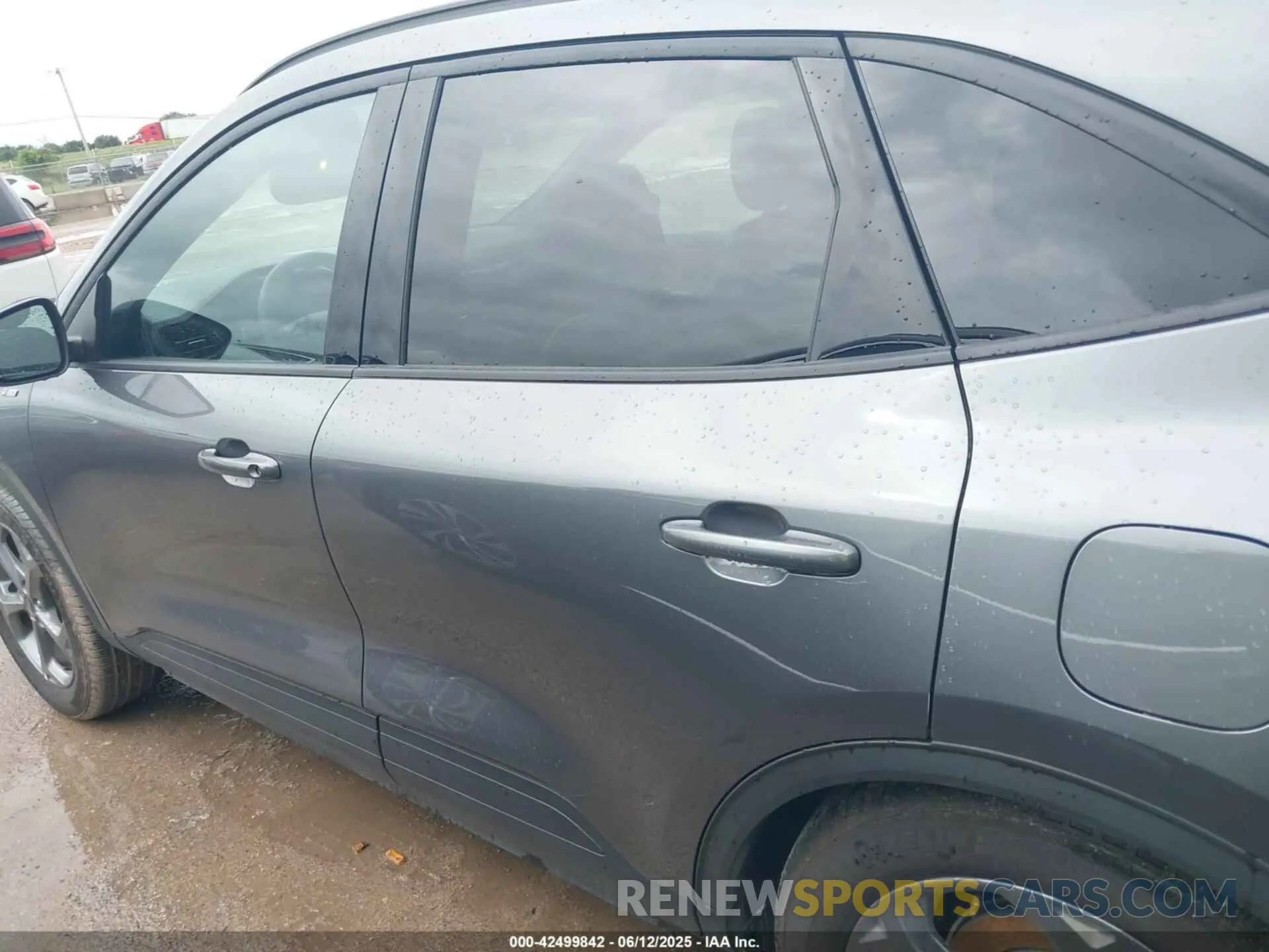 14 Photograph of a damaged car 1FMCU9NA9SUA41595 FORD ESCAPE 2025
