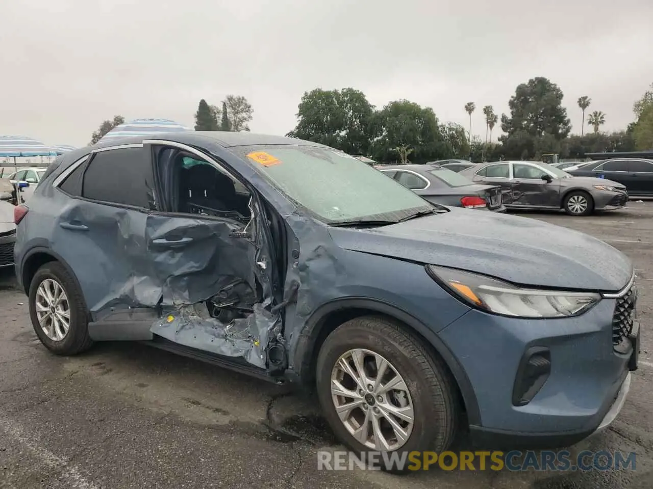 4 Photograph of a damaged car 1FMCU0GN2PUA41876 FORD ESCAPE ACT 2023