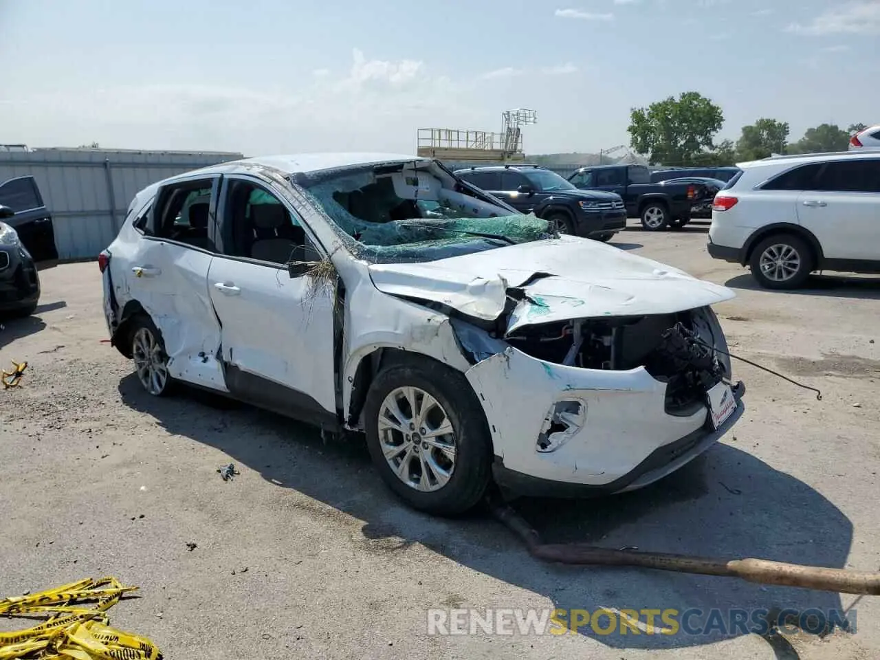 4 Photograph of a damaged car 1FMCU0GN5PUA35098 FORD ESCAPE ACT 2023