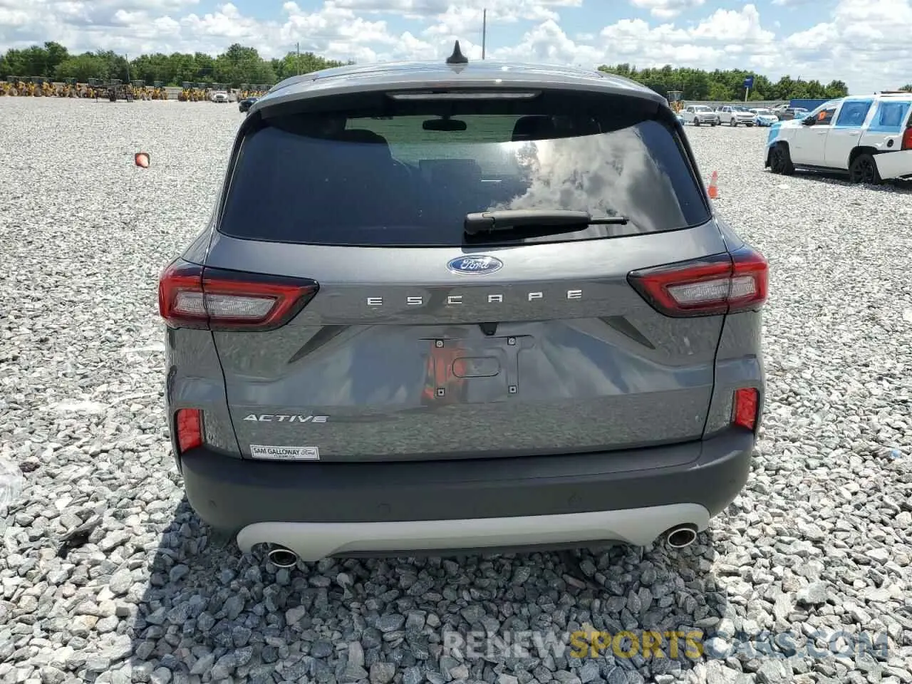 6 Photograph of a damaged car 1FMCU0GN5PUB41552 FORD ESCAPE ACT 2023