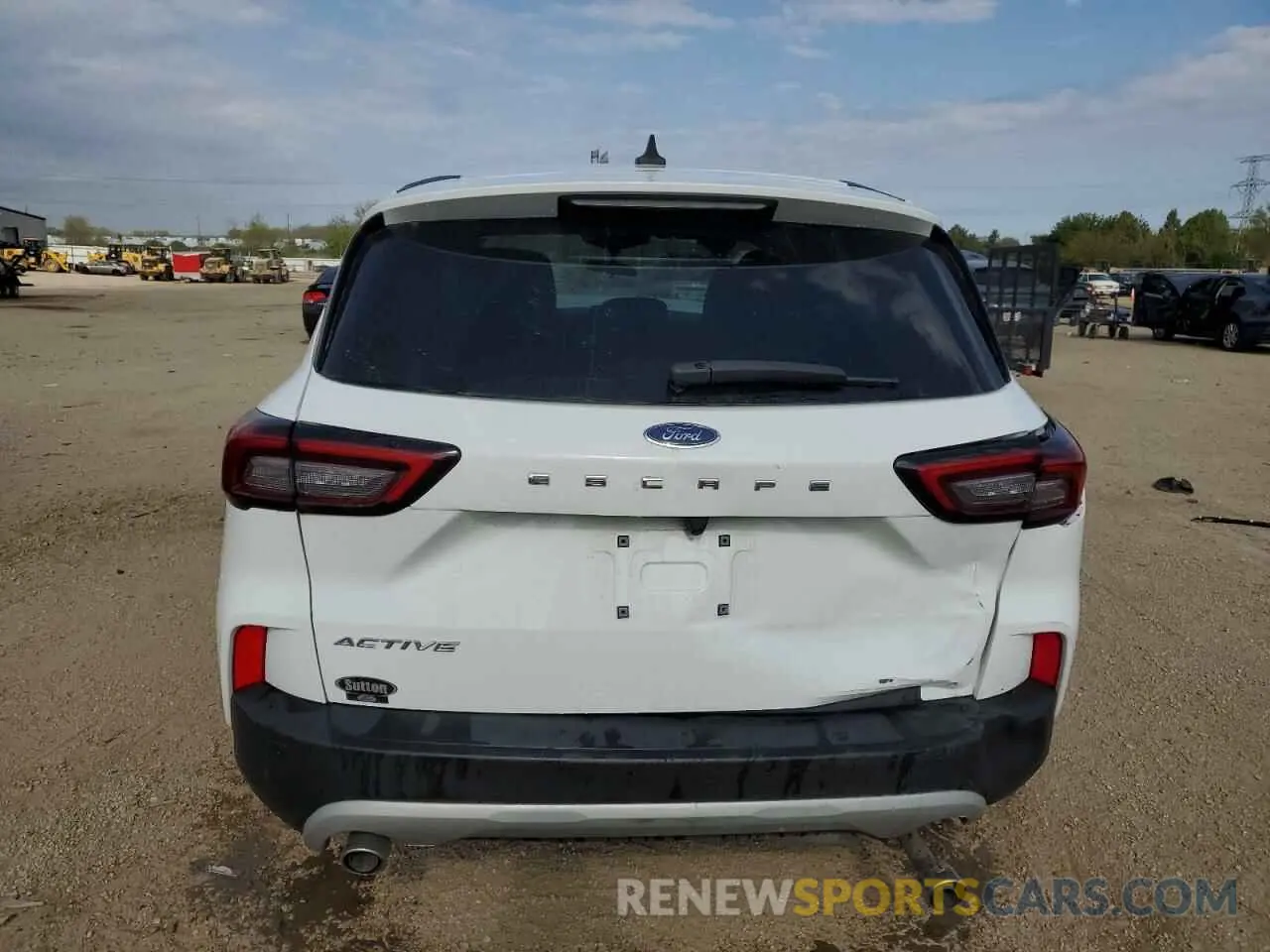 6 Photograph of a damaged car 1FMCU0GN9PUA43852 FORD ESCAPE ACT 2023