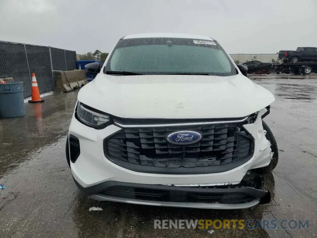 5 Photograph of a damaged car 1FMCU0GNXPUB08157 FORD ESCAPE ACT 2023