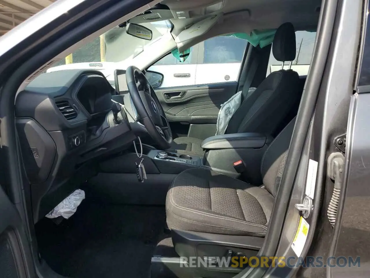 7 Photograph of a damaged car 1FMCU9GN2PUA09904 FORD ESCAPE ACT 2023