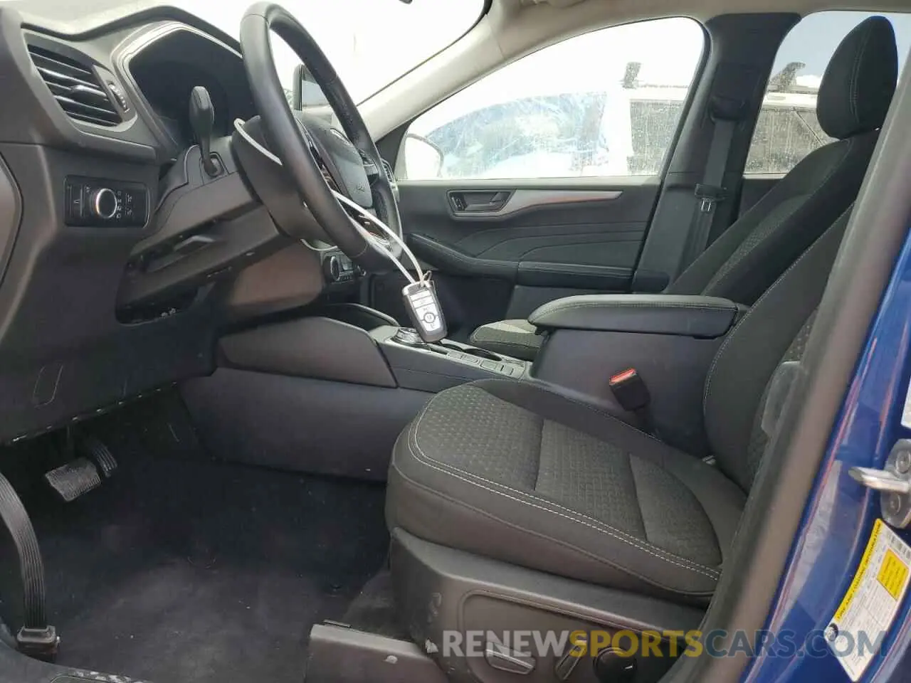7 Photograph of a damaged car 1FMCU9GN8PUA33589 FORD ESCAPE ACT 2023