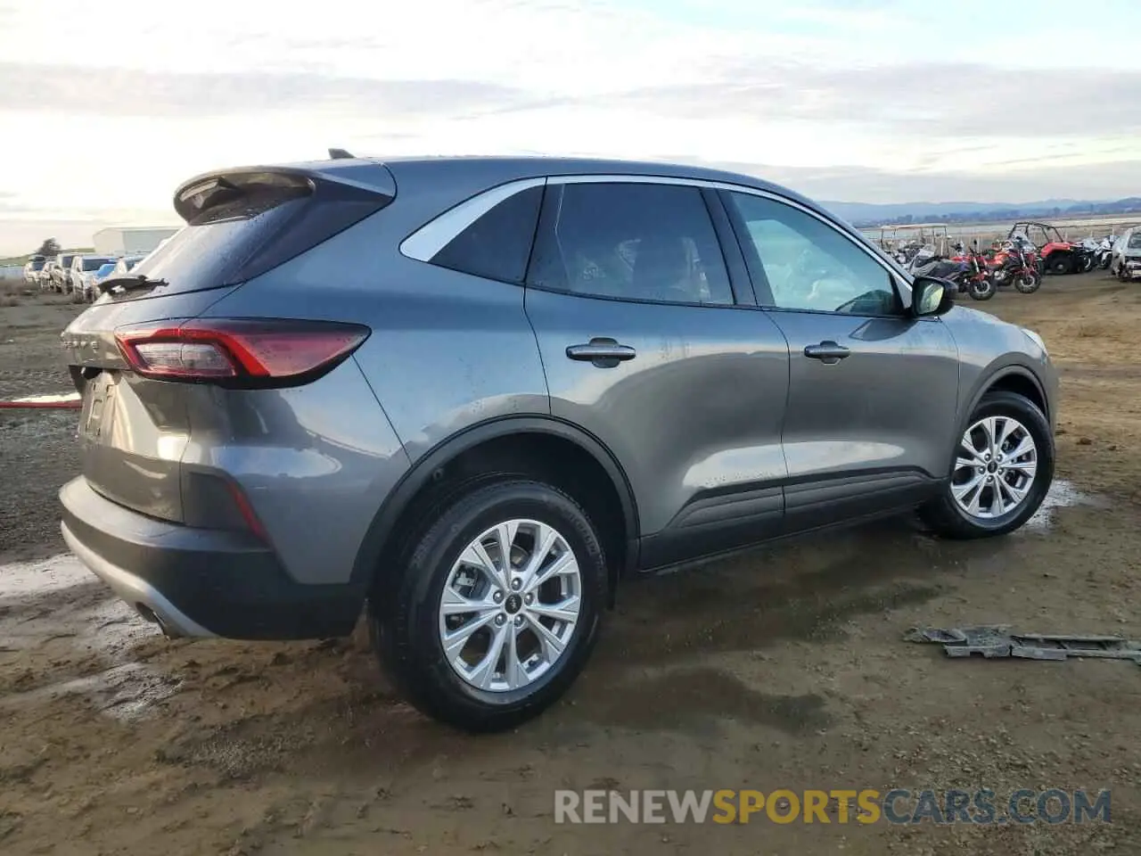 3 Photograph of a damaged car 1FMCU0GN0RUA12587 FORD ESCAPE ACT 2024