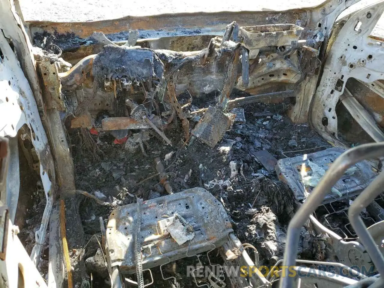 8 Photograph of a damaged car 1FMCU0GN0RUA14890 FORD ESCAPE ACT 2024