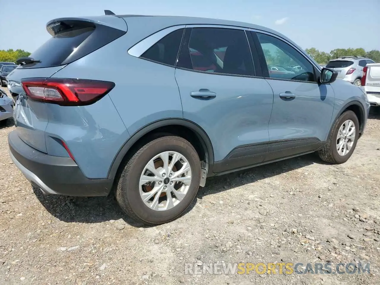 3 Photograph of a damaged car 1FMCU0GN0RUB01852 FORD ESCAPE ACT 2024
