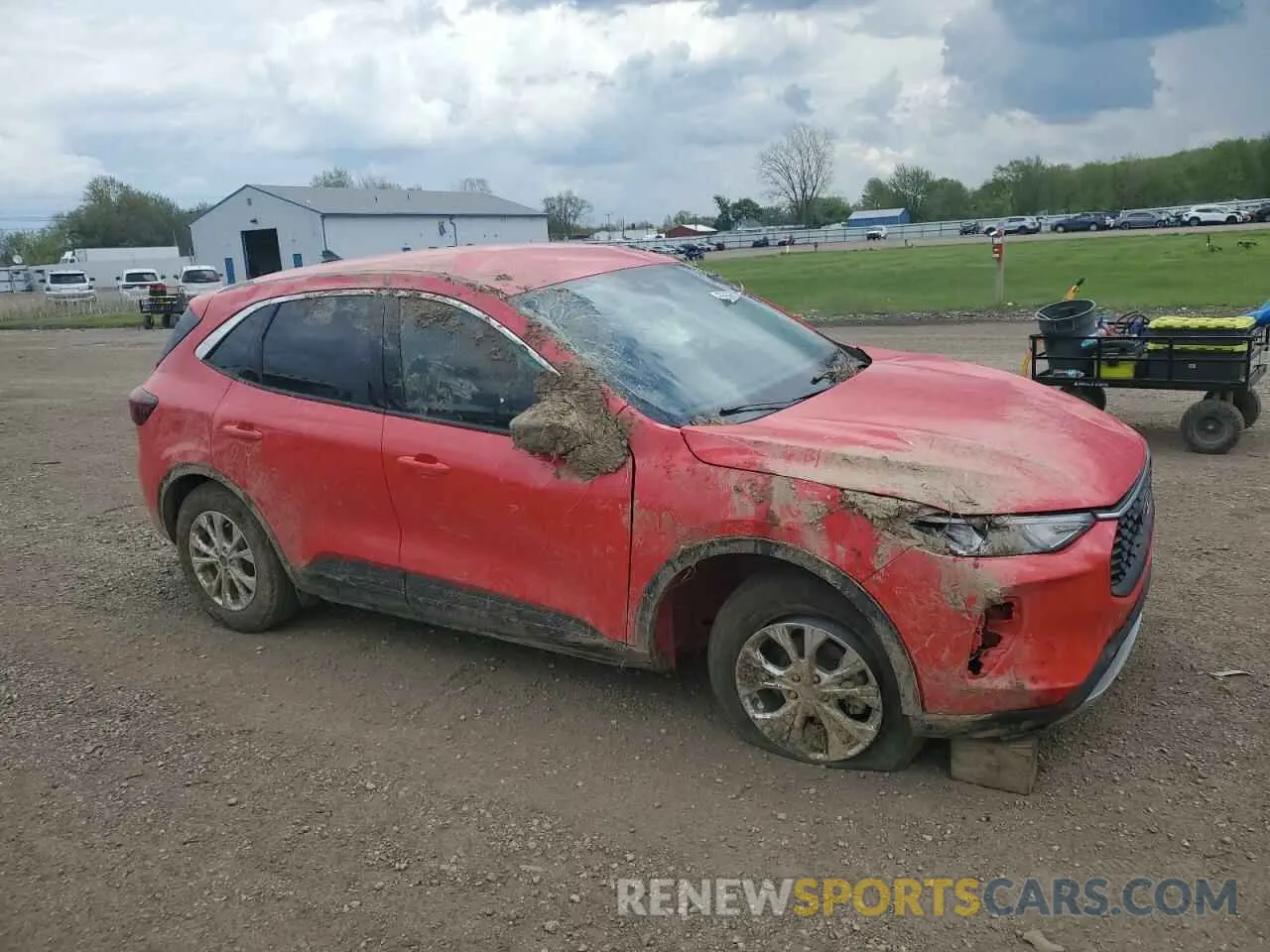 4 Photograph of a damaged car 1FMCU0GN0RUB56964 FORD ESCAPE ACT 2024