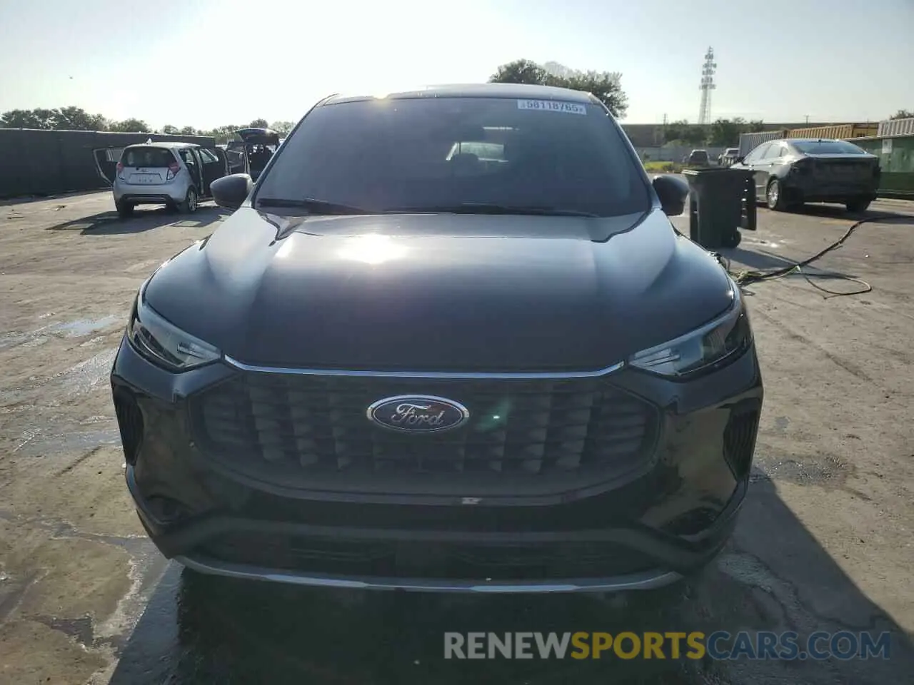 5 Photograph of a damaged car 1FMCU0GN1RUB33659 FORD ESCAPE ACT 2024