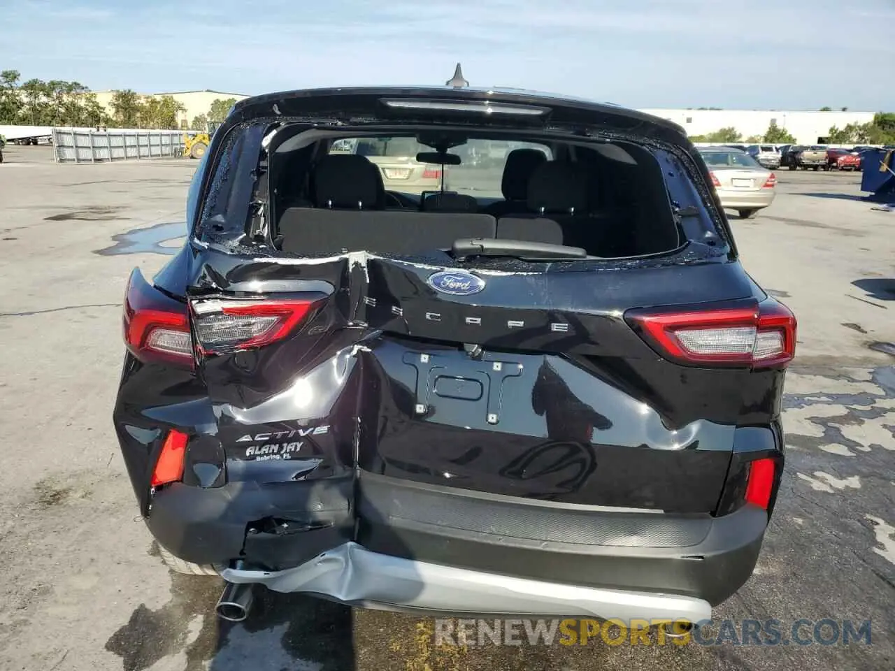 6 Photograph of a damaged car 1FMCU0GN1RUB33659 FORD ESCAPE ACT 2024
