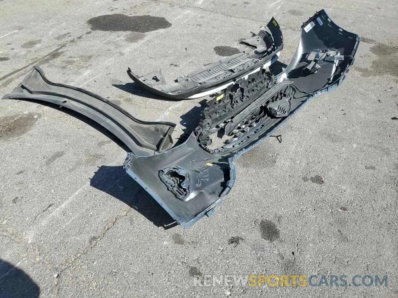 13 Photograph of a damaged car 1FMCU0GN4RUA04749 FORD ESCAPE ACT 2024