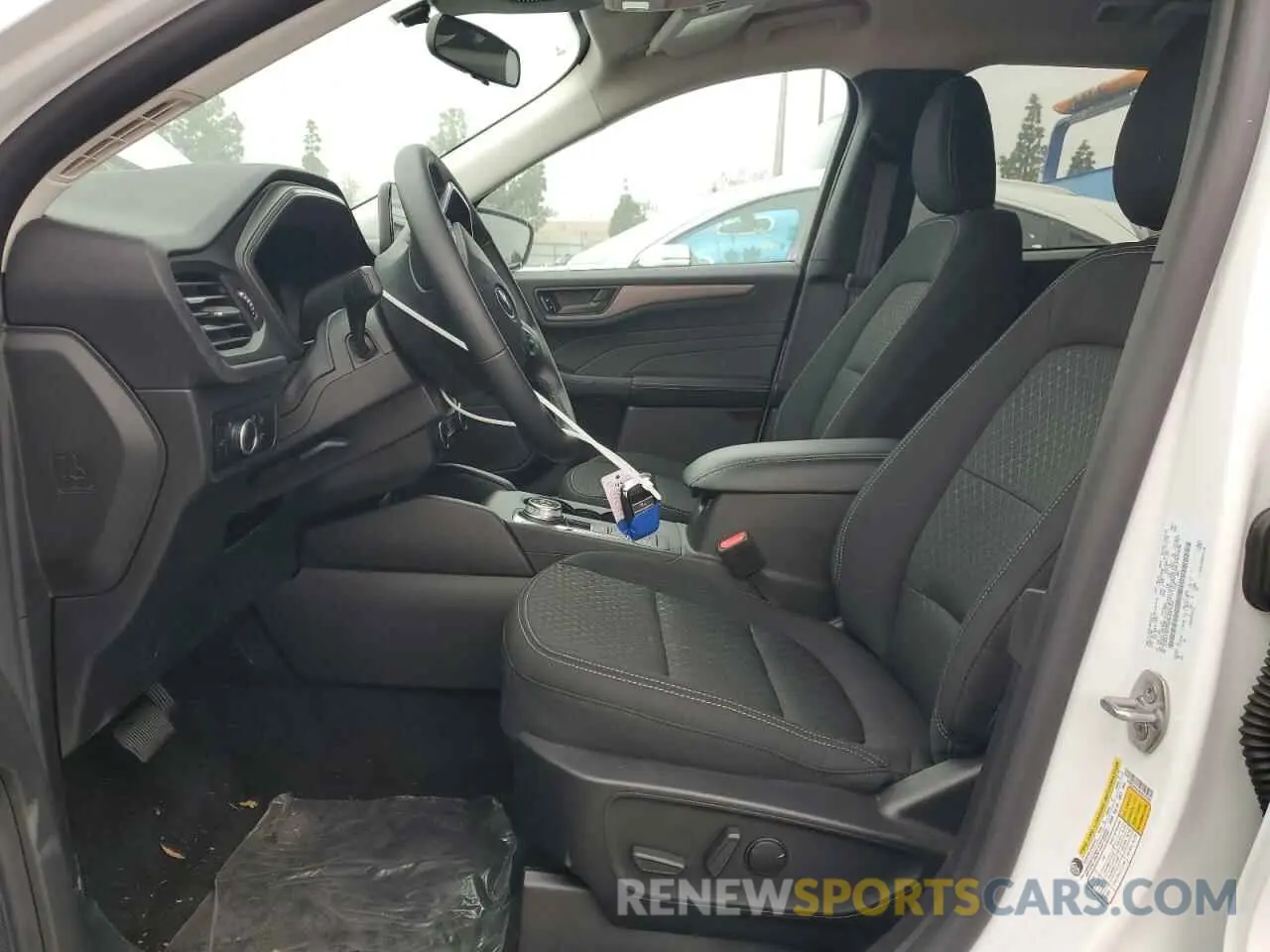 7 Photograph of a damaged car 1FMCU0GN4RUB27290 FORD ESCAPE ACT 2024