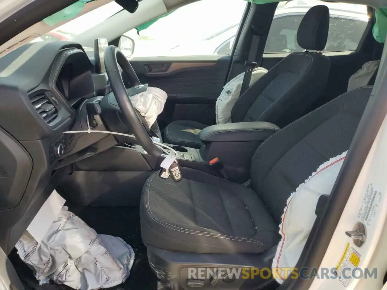 7 Photograph of a damaged car 1FMCU0GN4RUB27306 FORD ESCAPE ACT 2024