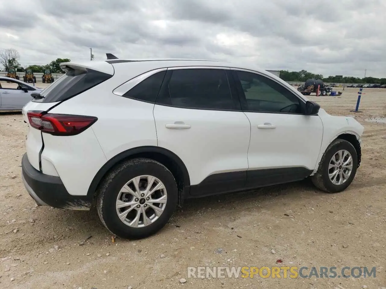 3 Photograph of a damaged car 1FMCU0GN5RUA54107 FORD ESCAPE ACT 2024