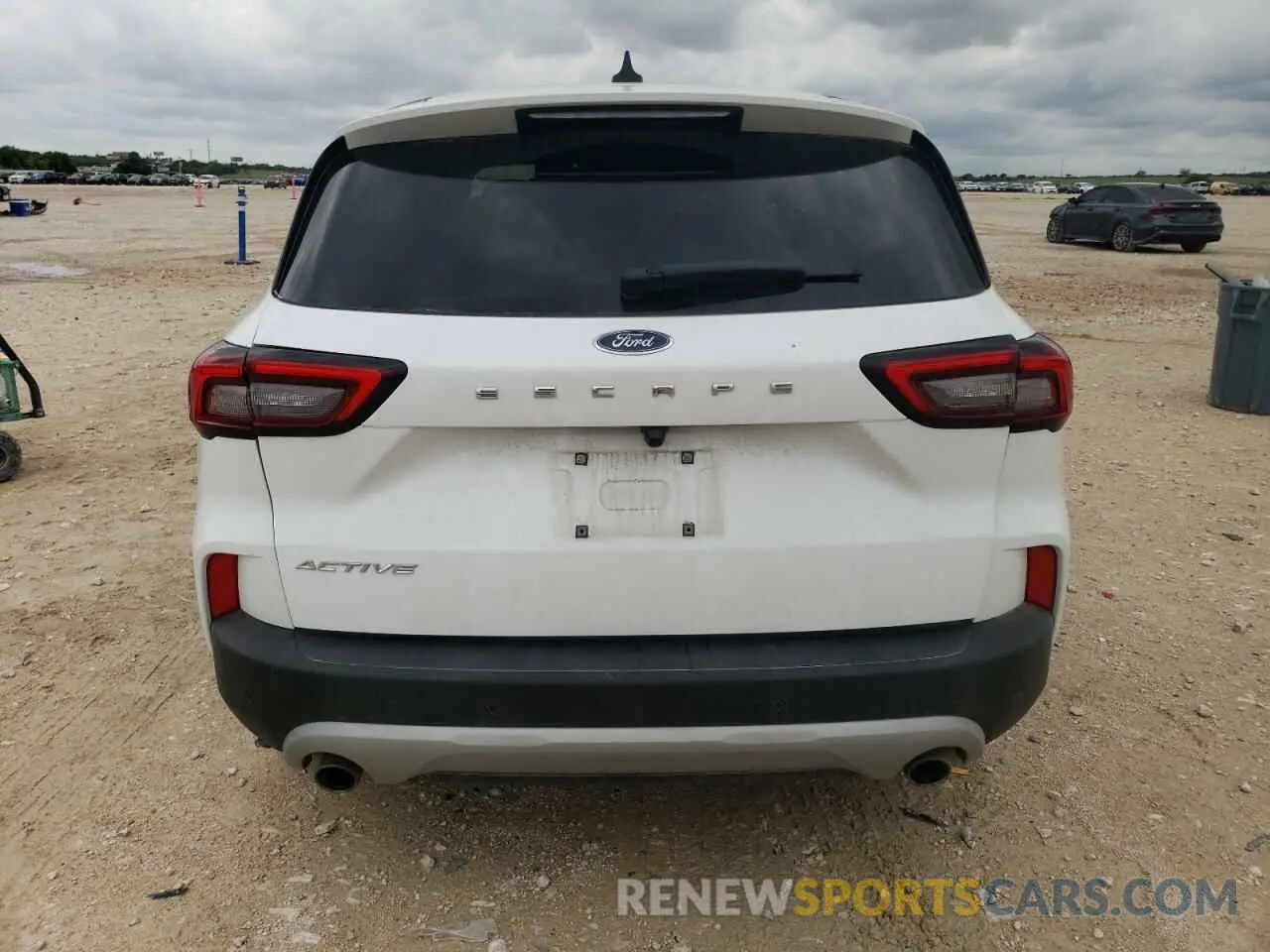 6 Photograph of a damaged car 1FMCU0GN5RUA54107 FORD ESCAPE ACT 2024