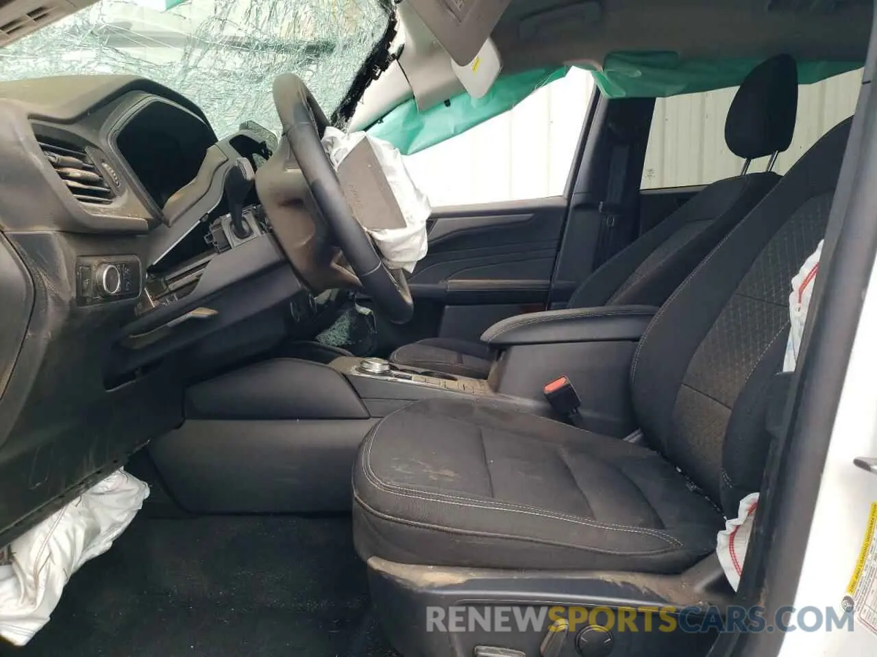 7 Photograph of a damaged car 1FMCU0GN5RUA72879 FORD ESCAPE ACT 2024