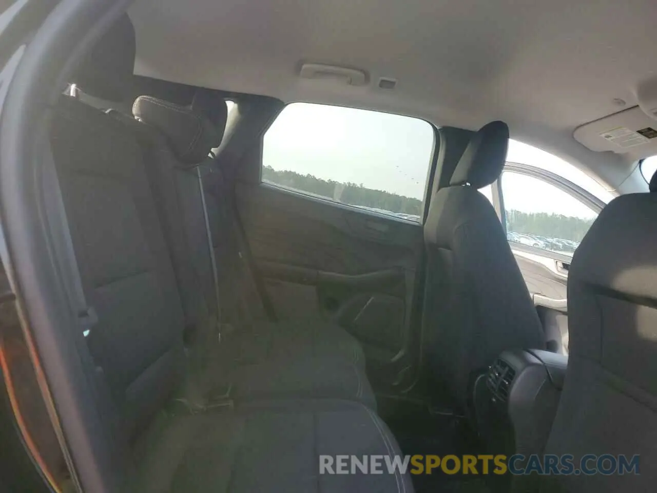 11 Photograph of a damaged car 1FMCU0GN6RUA66847 FORD ESCAPE ACT 2024