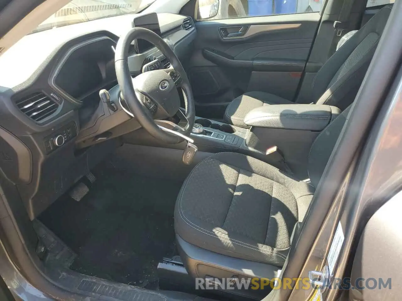 7 Photograph of a damaged car 1FMCU0GN6RUB13634 FORD ESCAPE ACT 2024