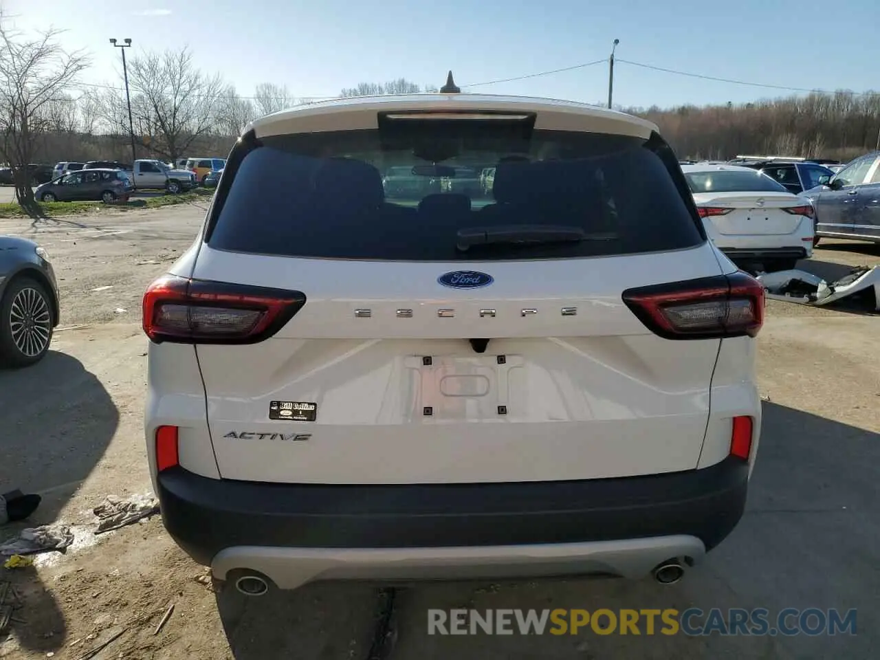 6 Photograph of a damaged car 1FMCU0GN9RUA83464 FORD ESCAPE ACT 2024