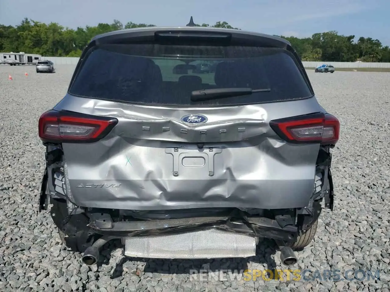 6 Photograph of a damaged car 1FMCU0GNXRUA49386 FORD ESCAPE ACT 2024